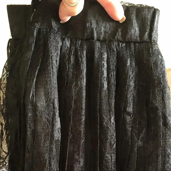 Maniju Lace/Mesh Tulle Skirt - Picture 5 of 9